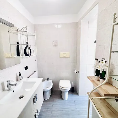 Διαμέρισμα Borghetto, Charme E Comfort Nel Cuore Di