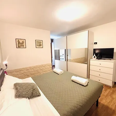Borghetto, Charme E Comfort Nel Cuore Di Apartamento